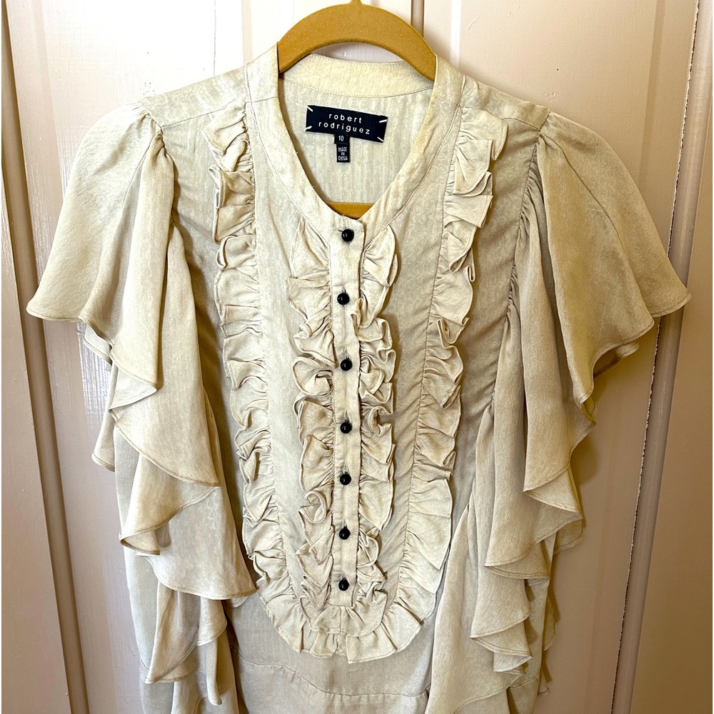 Gorgeous vintage short sleeve blouse by robert Rodriguez